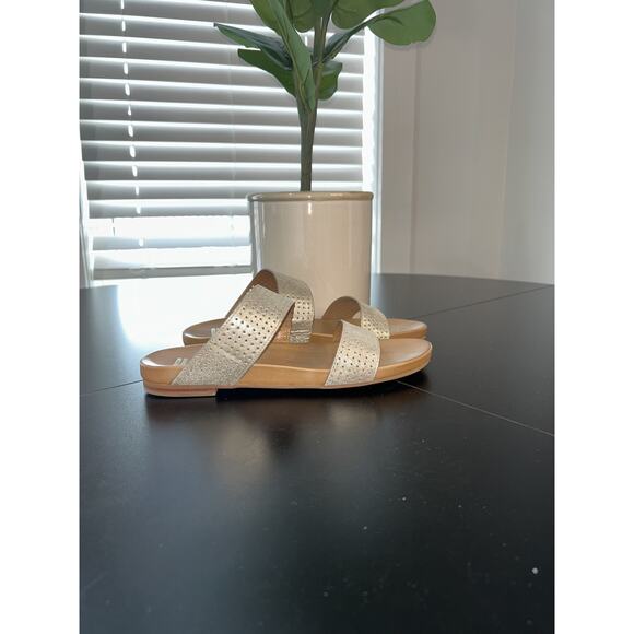 Johnston & Murphy Jodi Perfed Gold Metallic Slide – Size 8, Brand New in Box - Picture 2 of 6